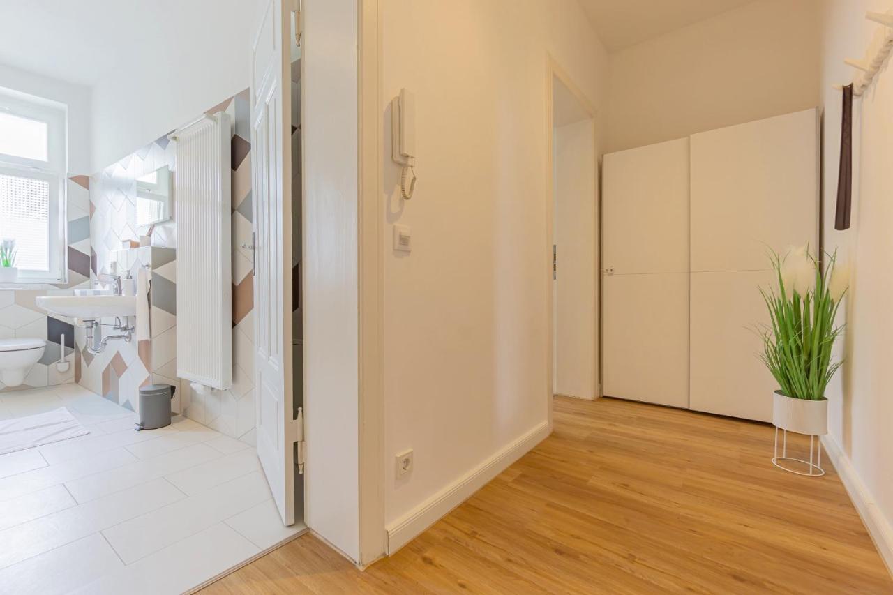 Modernes Apartment - Zentral, Ruhig, Wlan, Netflix, Kueche, Schreibtisch, Parkplatz, Waschtrockner Cottbus Kültér fotó