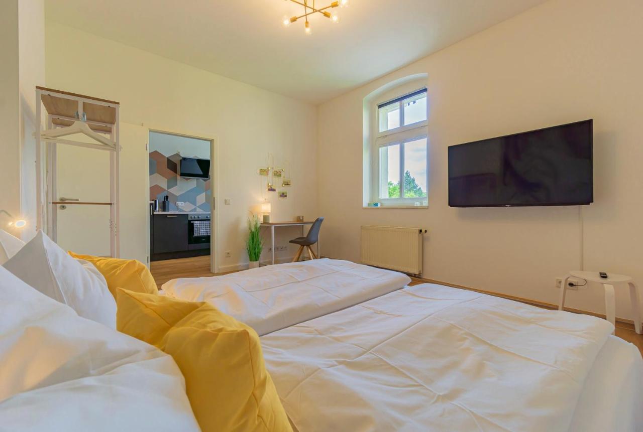 Modernes Apartment - Zentral, Ruhig, Wlan, Netflix, Kueche, Schreibtisch, Parkplatz, Waschtrockner Cottbus Kültér fotó